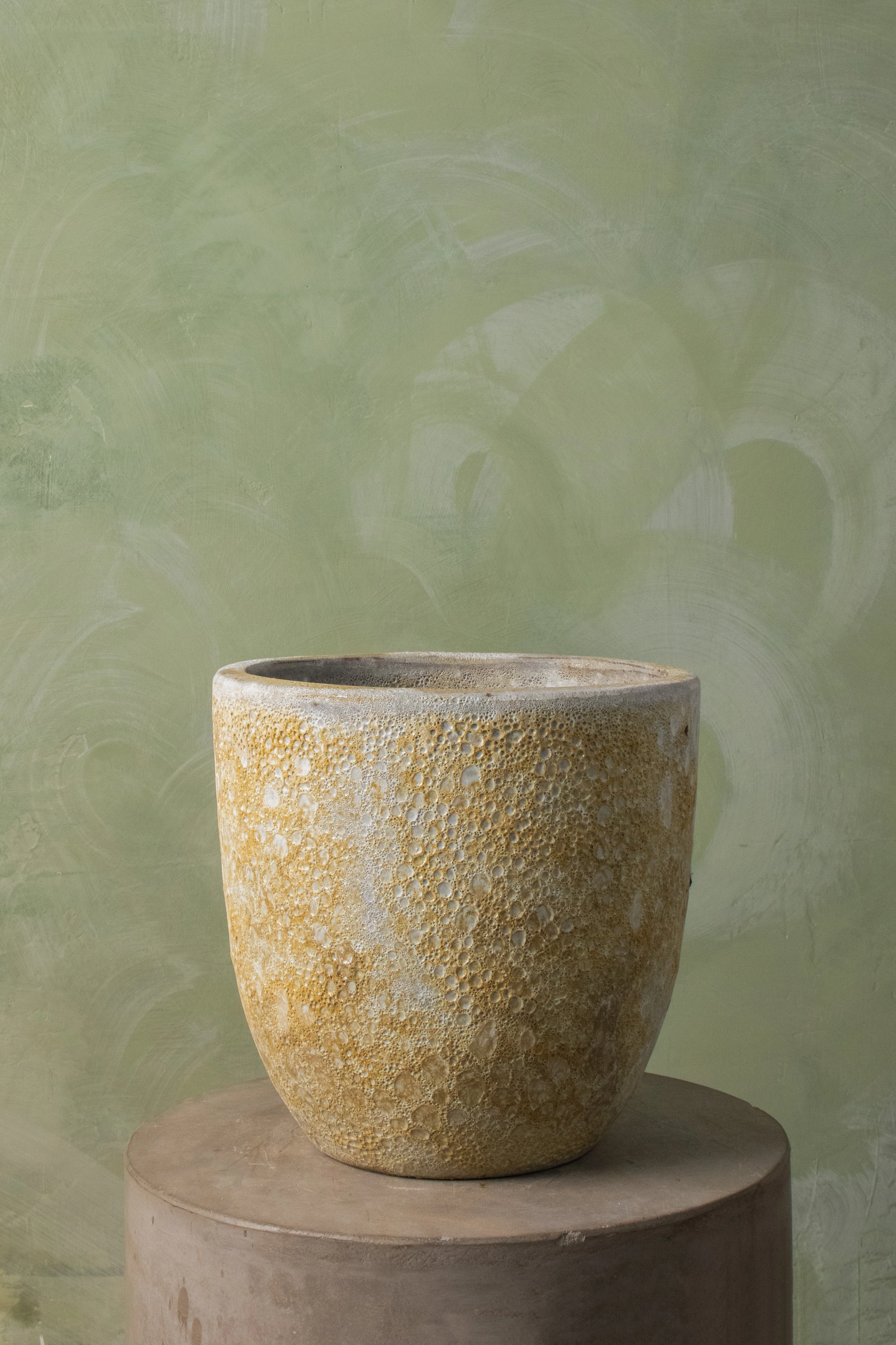 Andes Ember Egg Planter